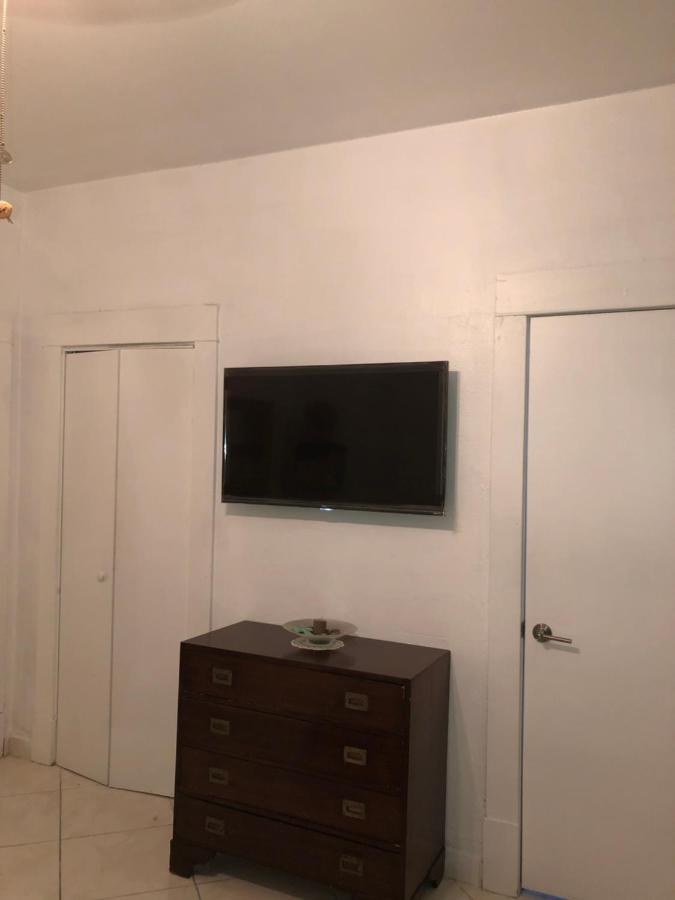 Private Suite Next To Calle Ocho Miami Dış mekan fotoğraf