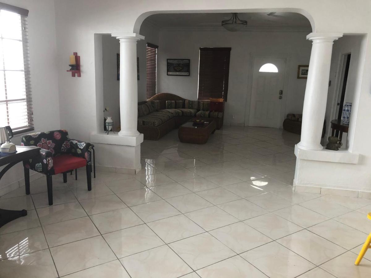 Private Suite Next To Calle Ocho Miami Dış mekan fotoğraf