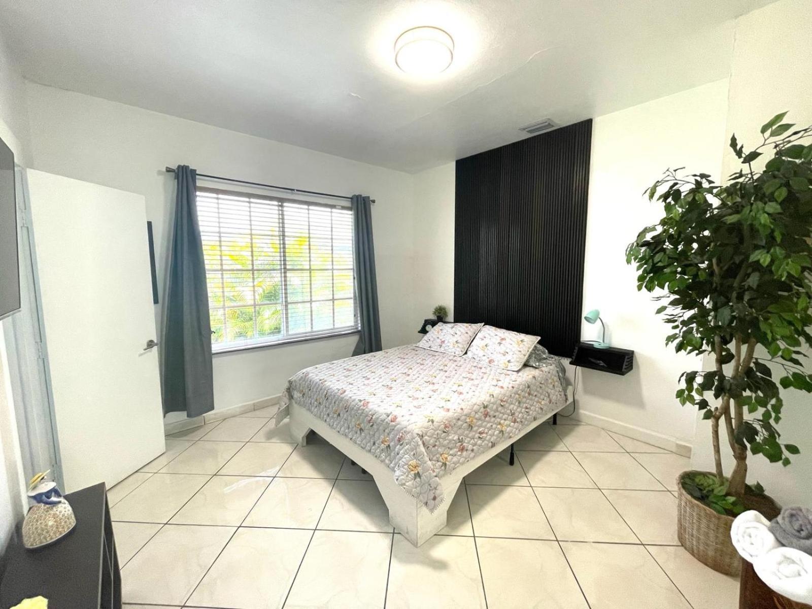 Private Suite Next To Calle Ocho Miami Dış mekan fotoğraf