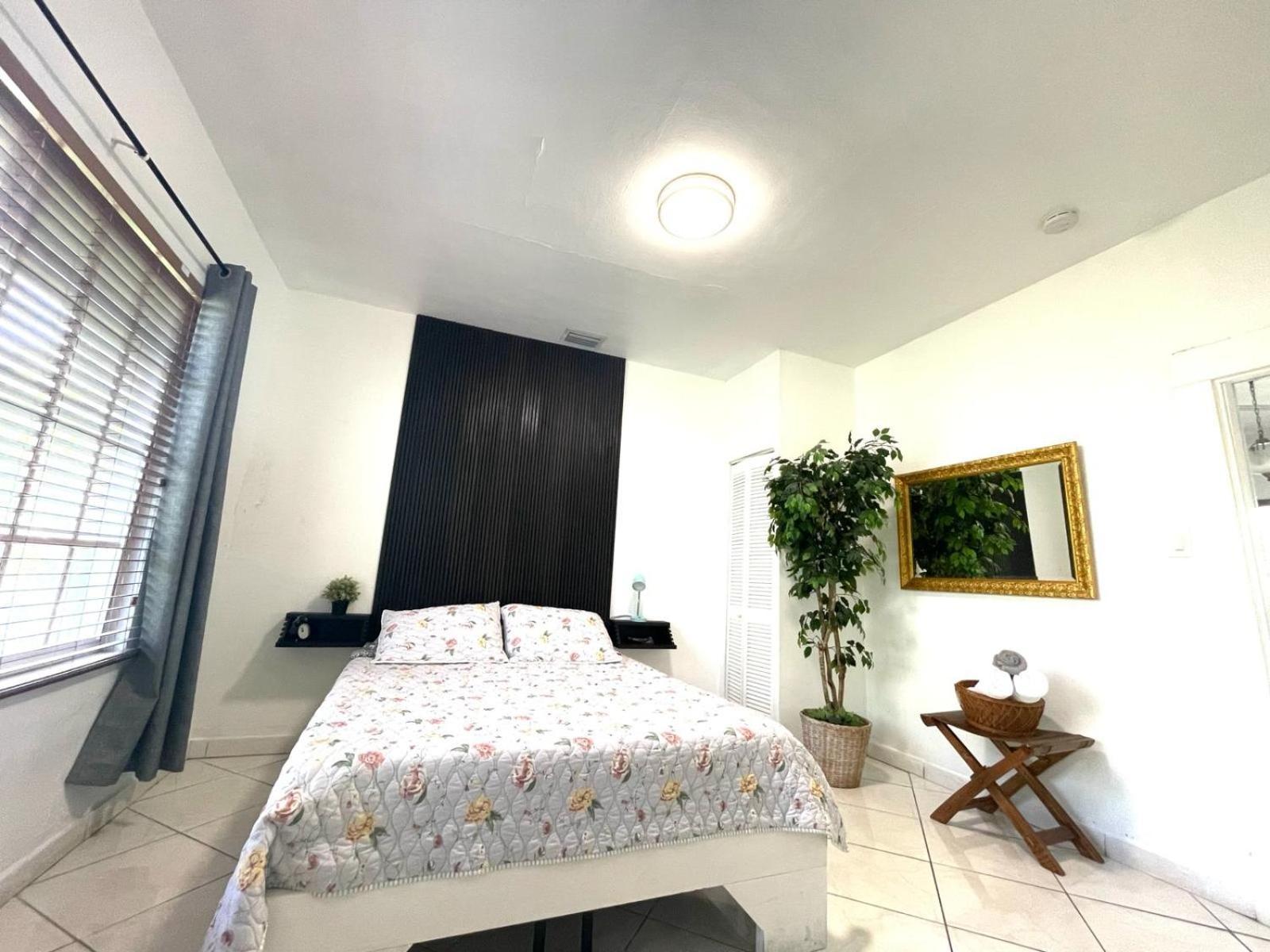 Private Suite Next To Calle Ocho Miami Dış mekan fotoğraf