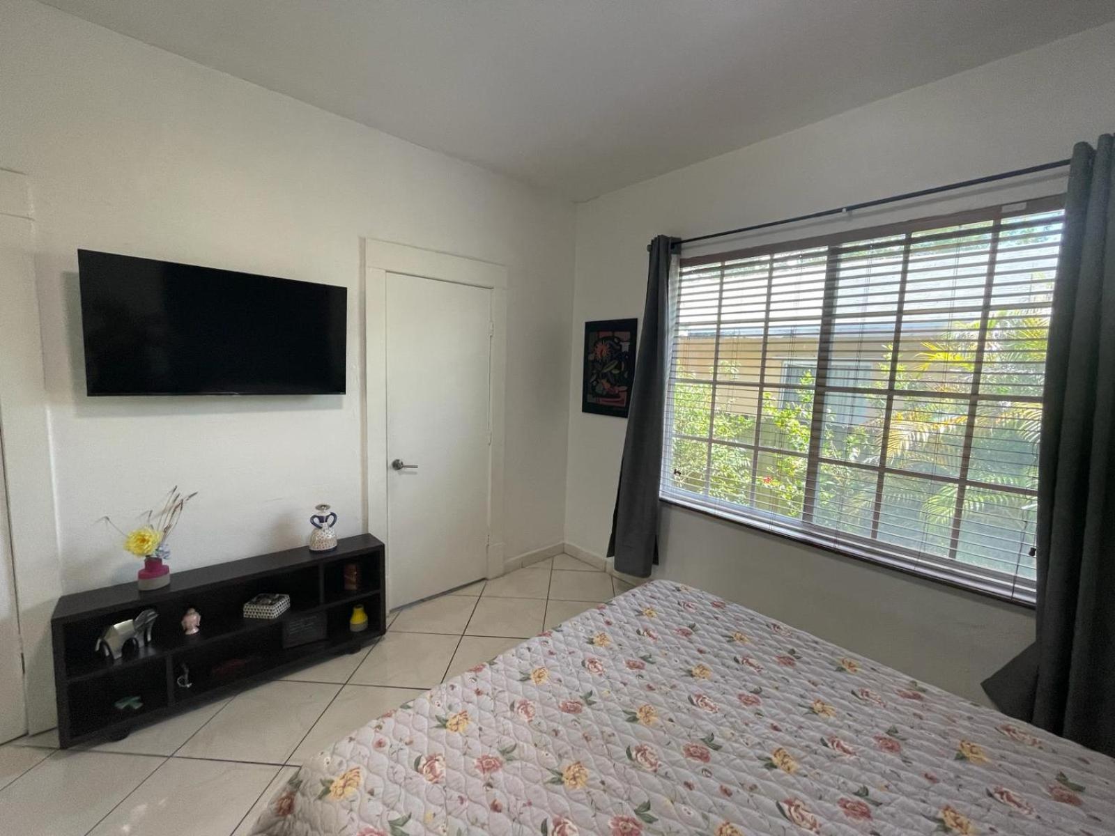 Private Suite Next To Calle Ocho Miami Dış mekan fotoğraf