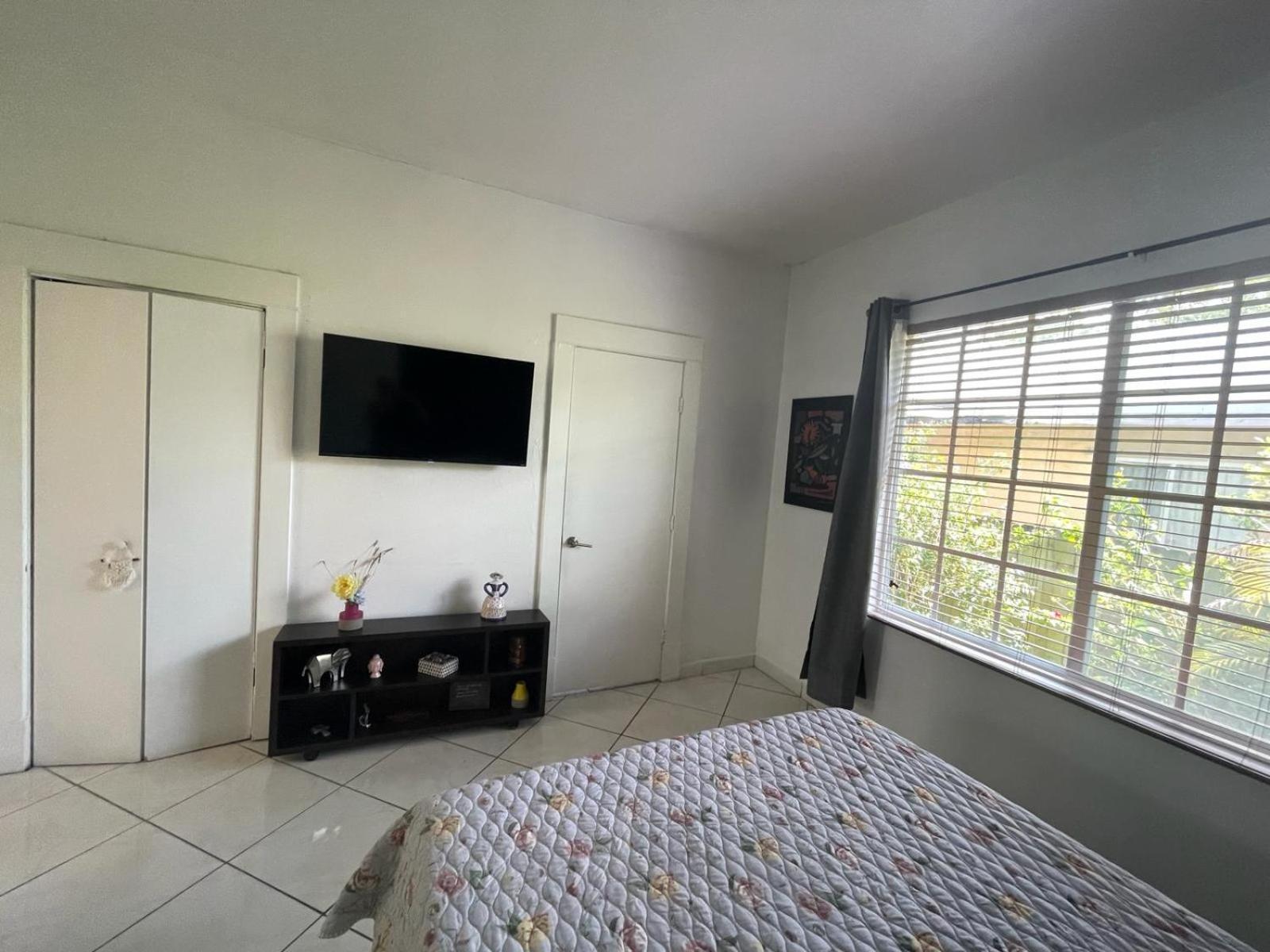 Private Suite Next To Calle Ocho Miami Dış mekan fotoğraf